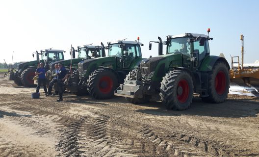 De kilverwerkzaamheden voor Elzinga Loon- en Grondverzet houden gestaag aan