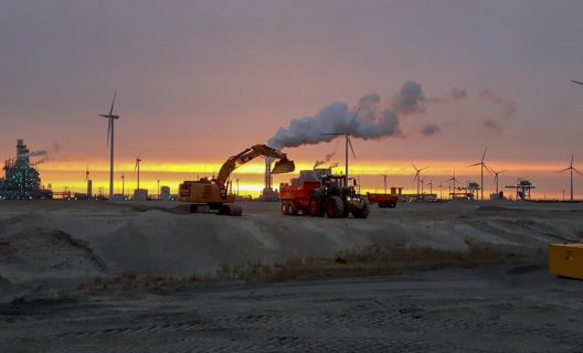Zelfs de lucht kiest voor ‘Elzinga geel’!