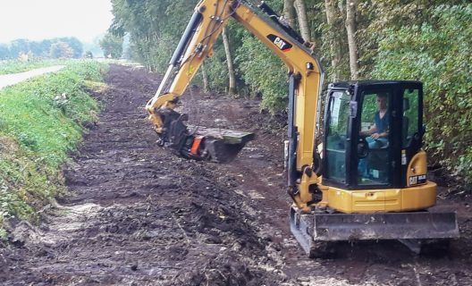 Elzinga Loon- en Grondverzet voert tijdelijke maatregelen uit in Steendam